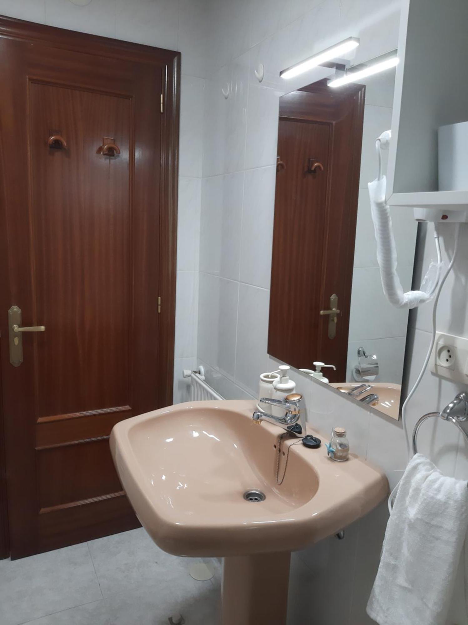 Apartamento Elena Centrico Con Wifi Onís 외부 사진