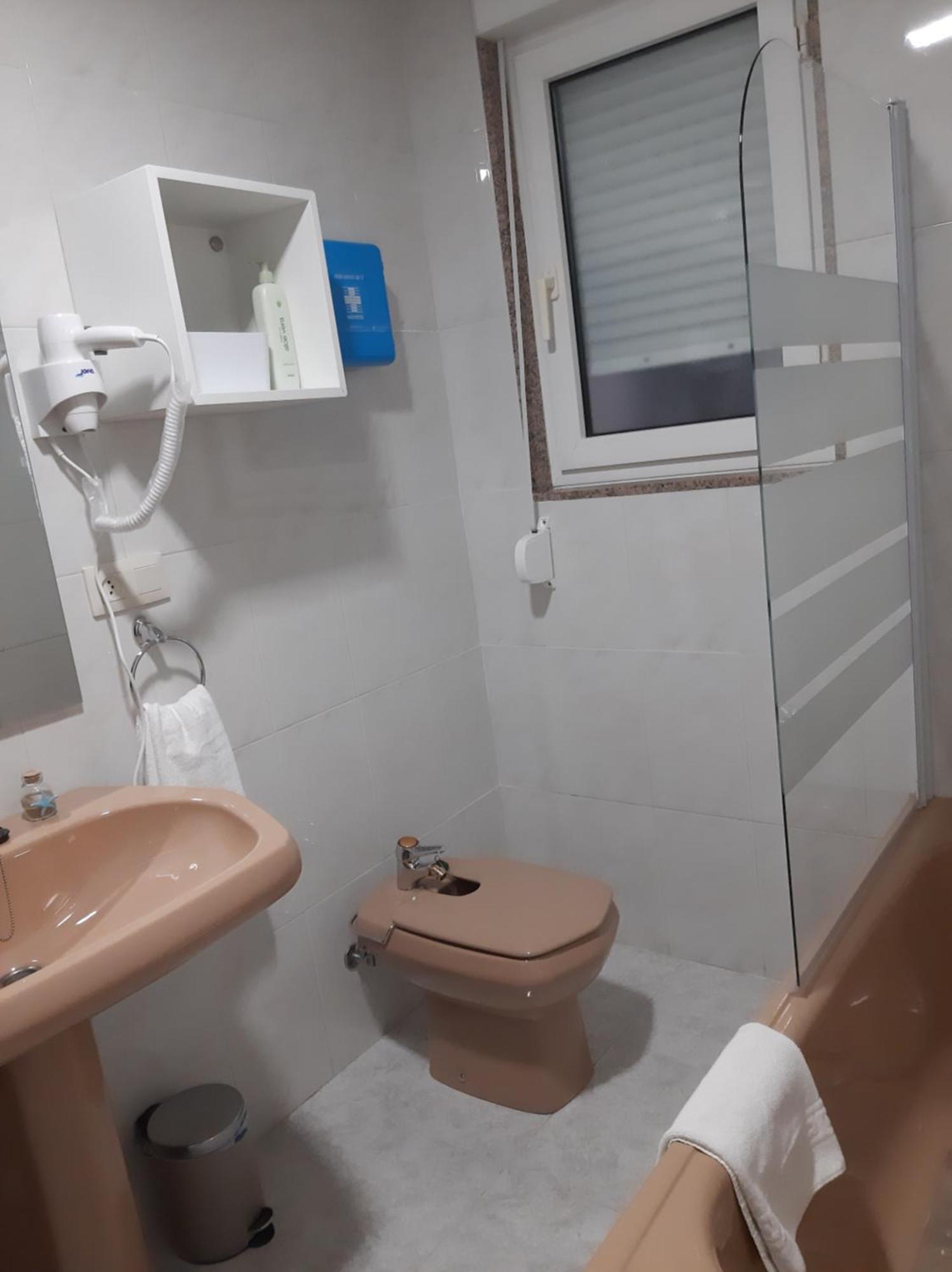 Apartamento Elena Centrico Con Wifi Onís 외부 사진