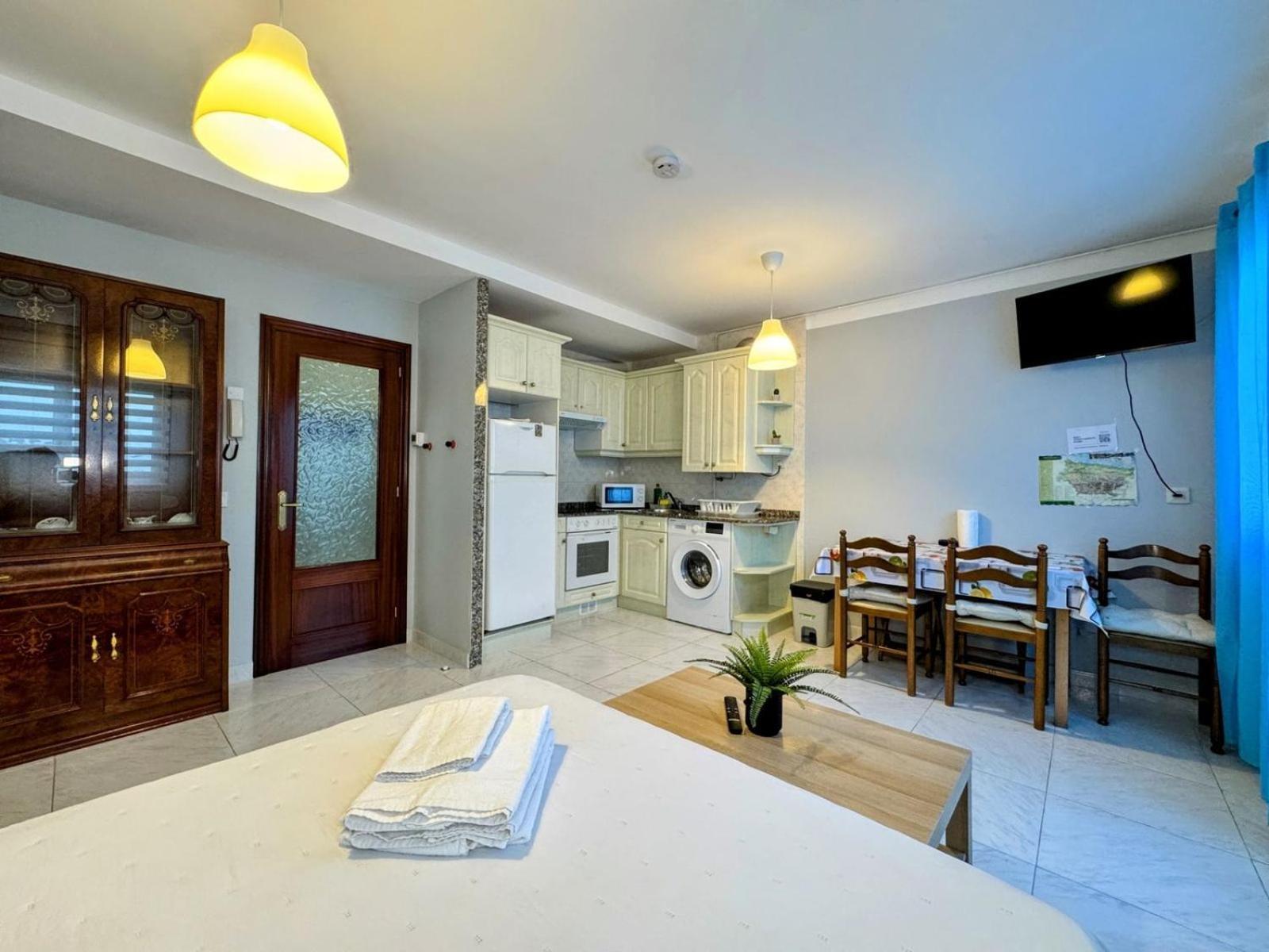 Apartamento Elena Centrico Con Wifi Onís 외부 사진